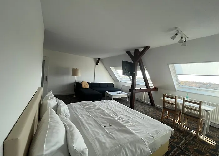 Hotel Alt-connewitz 3*