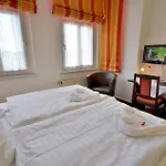 Alt-connewitz Hotel 3*