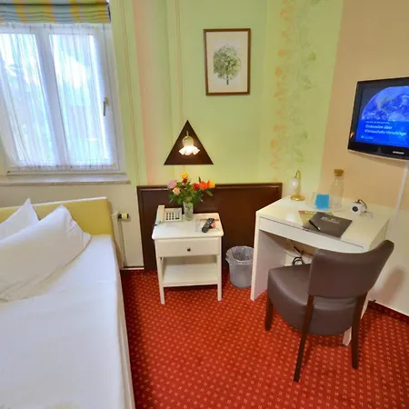 Alt-connewitz Hotel 3*