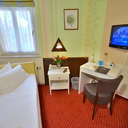 Alt-connewitz Hotel 3*