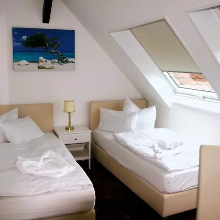 Hotel Alt-connewitz 3*
