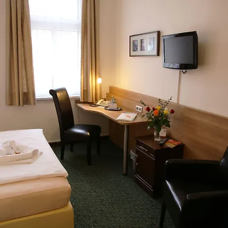 Alt-connewitz Hotel 3*