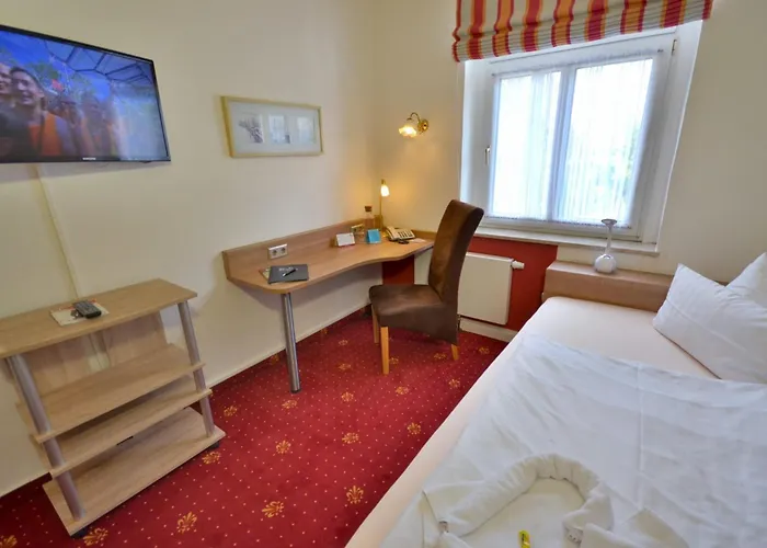 Hotel Alt-connewitz 3*